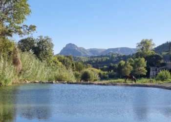 Sendero familiar en Montanejos