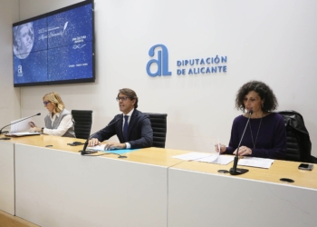 Joaquín Santo Matas y a Cristina de Middel, distinguidos en los premios a la cultura alicantina