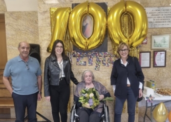 Pepita Tomás, primera usuaria del asilo en cumplir cien años