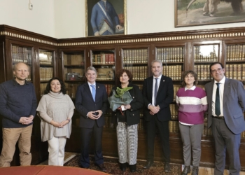 La higuera de Miguel Hernández ya forma parte de la colección de plantas vivas del Real Jardín Botánico
