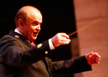 Un bigastrense ‘arregló’ el Himno de España