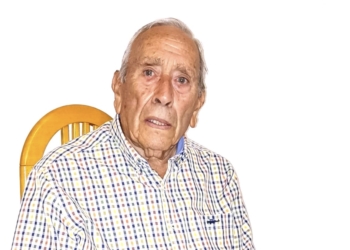 «Fui el primer trabajador del aeropuerto»