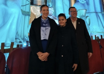 «Animo a los barrios a crear más fiestas»