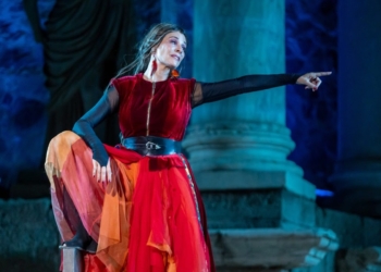 «La historia casi siempre ha sido escrita desde el prisma de los varones»