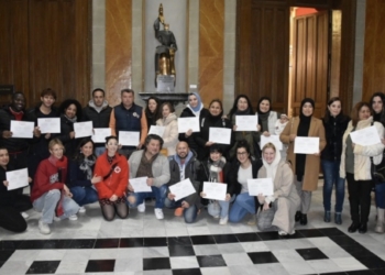 Un total de 24 personas consiguen el Diploma de l’Escola d’Acollida