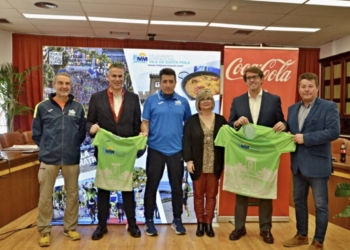 Más de 5.500 corredores disfrutarán el domingo de un paseo de 21 kilómetros frente al mar en Santa Pola