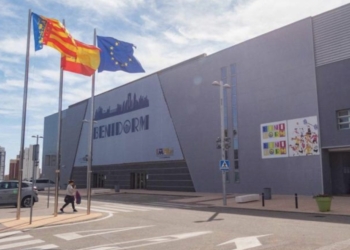 Benidorm recibe 271.474 euros de la Diputación para sufragar el gasto de energía eléctrica