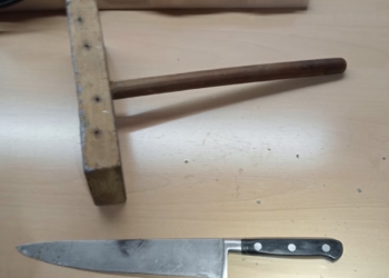 La Policía Local de Orihuela inmoviliza con una pistola táser a un hombre que amenazaba con autolesionarse