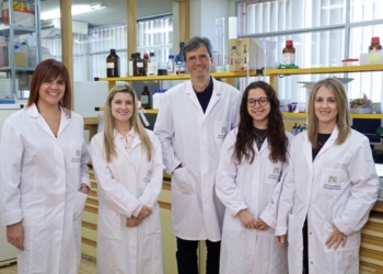 Un nuevo material activo a partir de corazones de piña alarga la vida de productos cárnicos en un 15 %