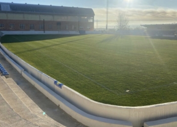 Deportes reabre el Campo de Fútbol de La Solana tras las obras de mejora