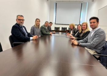 Crevillent se reúne con el vicepresidente y conseller de Cultura para avanzar en el desbloqueo del Teatro Chapí