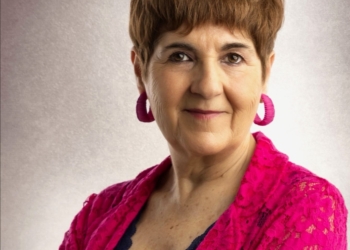 «La escritura tiene mucho de oficio»