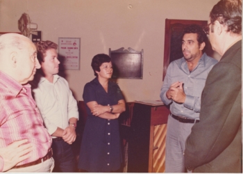 «A los Pavarotti les llevaba flores y me llamaban el caballero español»