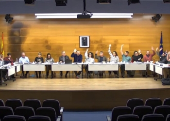 Apretarse el cinturón para no subir impuestos