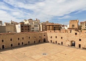 Alejandro Amenábar rodará en el Castillo-Fortaleza de Santa Pola