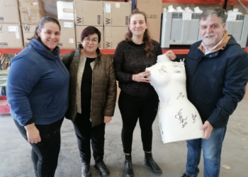 El Gobierno municipal visita la empresa Art’indus Display