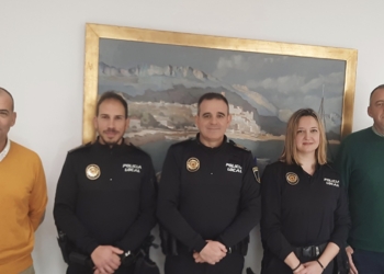 Ayuntamiento y Guardia Civil reconocen la actuación de dos agentes de la Policía Local de Altea