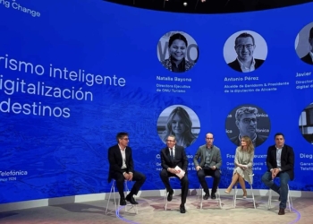 Benidorm es ejemplo de digitalización aplicada al turismo en una mesa redonda del Mobile World Congress