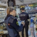 La Policía de Crevillent detecta dos bazares sin licencia de actividad y solicita su cierre temporal
