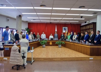 El pleno acuerda estudiar la posibilidad de crear una exposición permanente sobre la Semana Santa