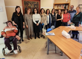 Los Servicios Sociales de Alcoy visitan el IMSSE para conocer su funcionamiento y organización