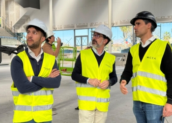 Pascual confirma que el avance de las obras del Pabellón Polideportivo permitirá cumplir el compromiso de poner en uso este año la instalación