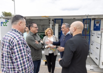 L’Alfàs refuerza el servicio de reciclaje con un ecoparque móvil en el mercadillo de los viernes