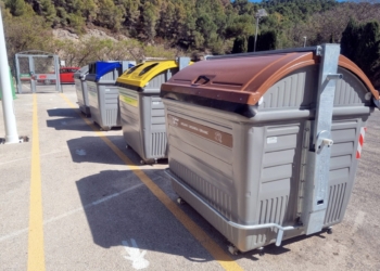 Servicios implanta unos contenedores ignífugos en los Punts Verds próximos a terrenos forestales