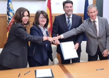 Alicante y la UA se alían para generar conocimiento científico sobre el sector turístico