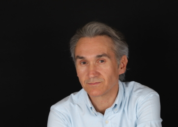 «Confío en los que acuden a las librerías y buscan sorpresas»