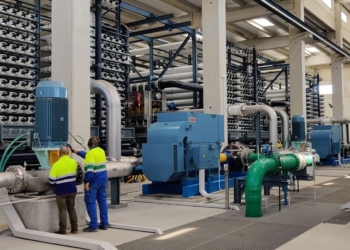 Agua desalada para que pueda apagar la sed en La Marina Baixa