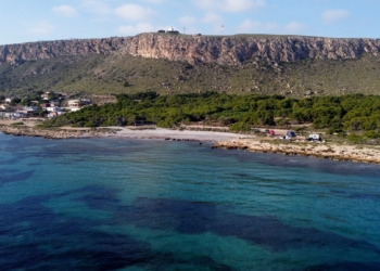 Las Calas del Cuartel del Cabo de Santa Pola obtienen la calificación oficial de zona de baño