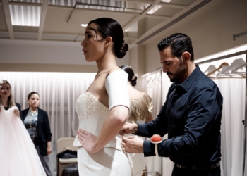 «Puedo visualizar el vestido para una clienta en cuanto la veo»