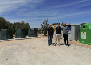 Villena instala en La Zafra un área de compostaje y una isla de contenedores de recogida selectiva