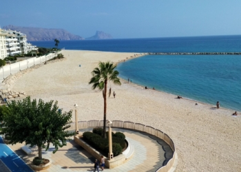 Playas y senderos para un verano azul