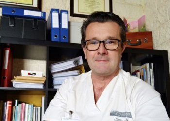 «La sanidad pública está en coma»