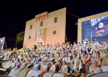 De Gertrudis Tena a Ángela Tachó, 75 años de cargos de Fogueres
