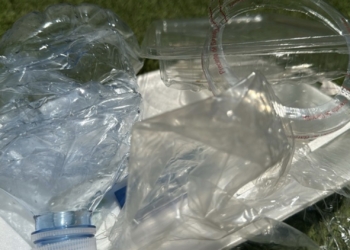 Un estudio de la UA revela la presencia de contaminantes en algunos plásticos reciclados