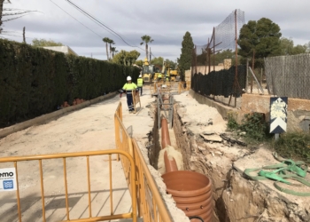Elche insta a la CHS a completar el proyecto del alcantarillado de Peña de las Águilas y Llano de San José