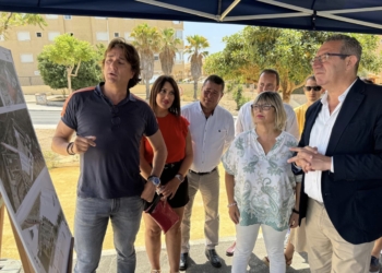 Santa Pola estrena grandes mejoras en el tráfico y el aparcamiento en la zona de institutos