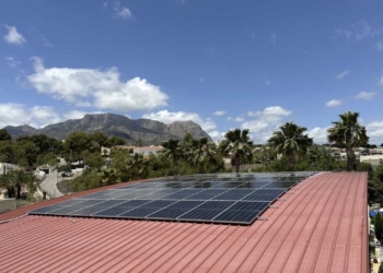 placas solares de la Biblioteca de Caravana