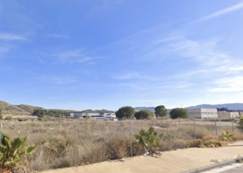 Elda ha puesto a disposición de la Generalitat una parcela del Polígono Industrial Finca Lacy para la instalación de la ITV