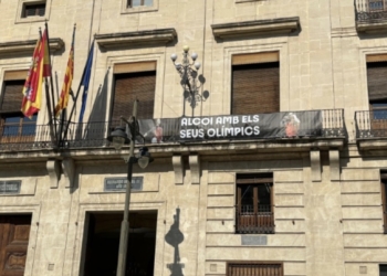 Alcoy con sus olímpicos, Néstor Abad y Laura Casabuena