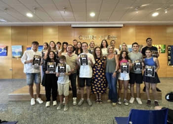 La Nucía galardona a los 26 alumnos del Instituto con mejoras notas