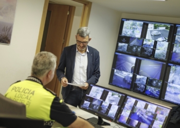 El Ayuntamiento de l’Alfàs aprueba la adquisición de cuatro pistolas Taser para la Policía Local