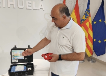Orihuela contará con medio centenar de desfibriladores distribuidos por todo el término municipal
