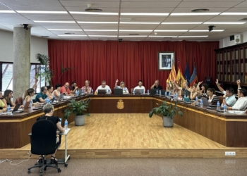 El pleno aprueba destinar cinco millones de remanente de tesorería y evitar endeudarse con las inversiones del 2024