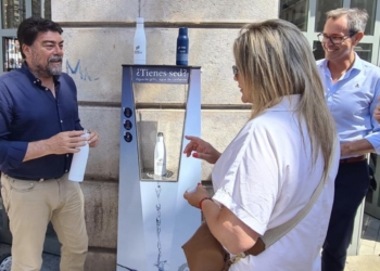 Los seis surtidores de agua en la vía pública evitan 37700 botellas de plástico en 22 días