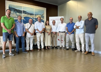 La Generalitat acuerda con las asociaciones agrarias la autorización de la quema de la paja de arroz para esta campaña