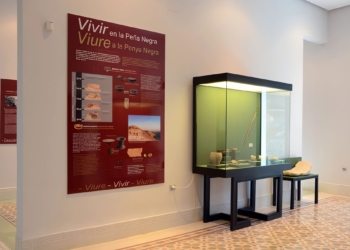 Paisaje de íberos oteando el mar